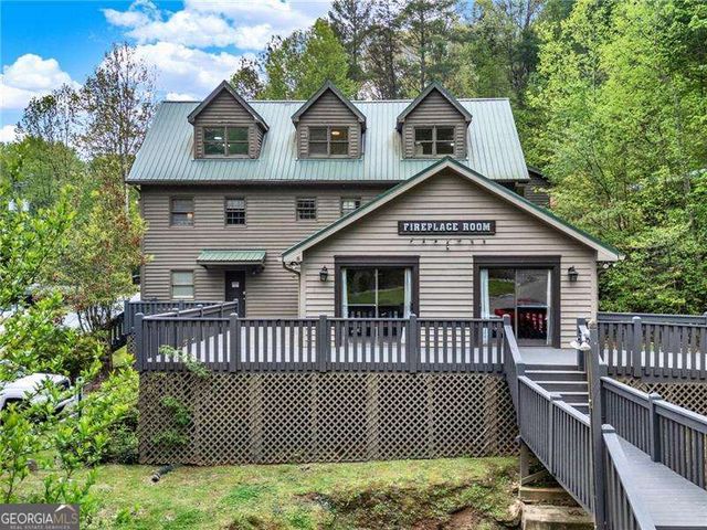 20 CREST Circle, Ellijay, GA 30540