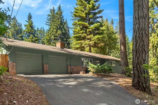 12249 N Madison Avenue NE, Bainbridge Island, WA 98110