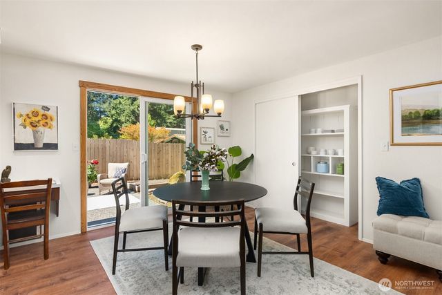 12249 N Madison Avenue NE, Bainbridge Island, WA 98110