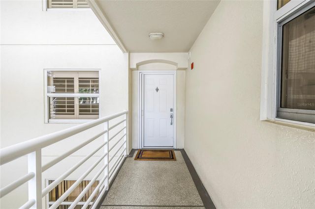 6105 BAHIA DEL MAR CIRCLE 384, St Petersburg, FL 33715