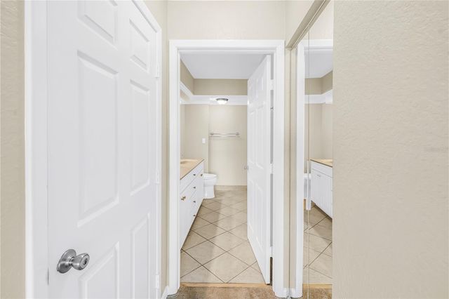 6105 BAHIA DEL MAR CIRCLE 384, St Petersburg, FL 33715