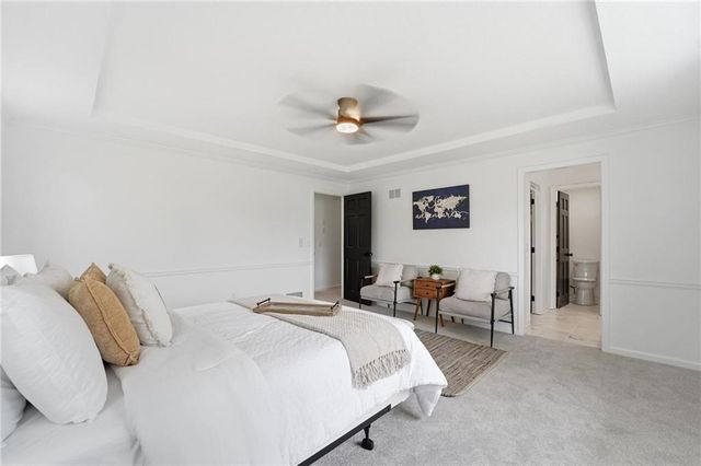 1226 E Jamestown Drive, Olathe, KS 66062