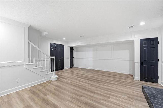 1226 E Jamestown Drive, Olathe, KS 66062