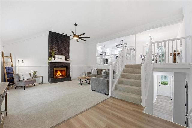 1226 E Jamestown Drive, Olathe, KS 66062