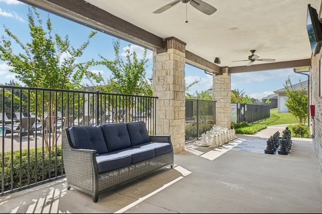 8200 Clarksprings Drive 2, Dallas, TX 75236