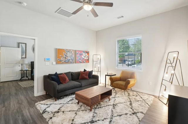 8200 Clarksprings Drive 2, Dallas, TX 75236
