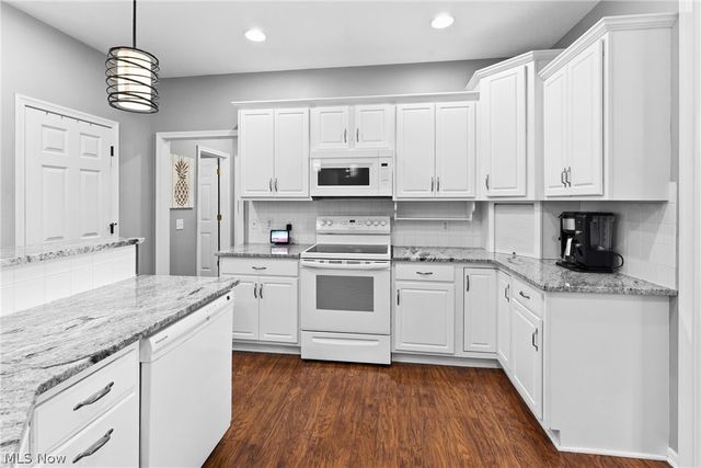 4448 Red Panda Circle NW, Massillon, OH 44646