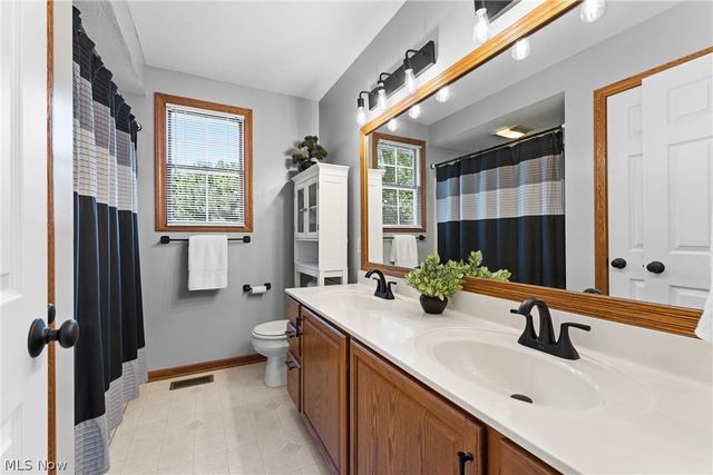 4448 Red Panda Circle NW, Massillon, OH 44646
