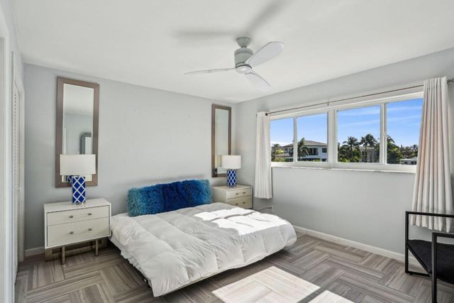 698 NE Spanish River Boulevard 24, Boca Raton, FL 33431