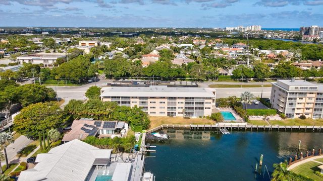 698 NE Spanish River Boulevard 24, Boca Raton, FL 33431