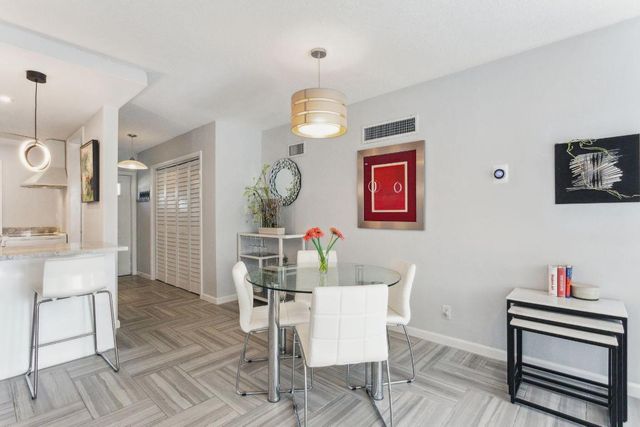 698 NE Spanish River Boulevard 24, Boca Raton, FL 33431