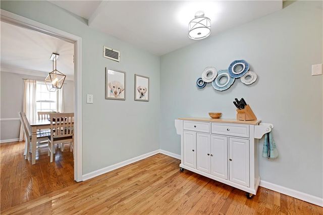 408 E 73rd Terrace, Kansas City, MO 64131