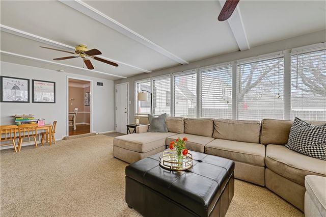 408 E 73rd Terrace, Kansas City, MO 64131