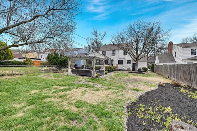 408 E 73rd Terrace, Kansas City, MO 64131