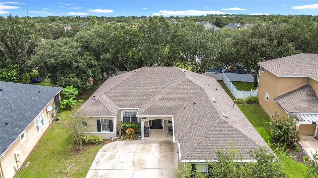 Image 2 of property listing at 4837 INDIAN DEER ROAD, Windermere, FL 34786