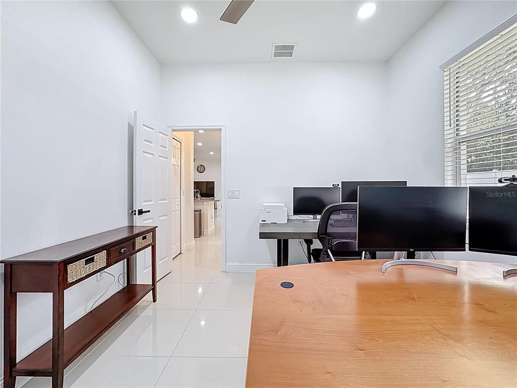 Image 26 of property listing at 4837 INDIAN DEER ROAD, Windermere, FL 34786