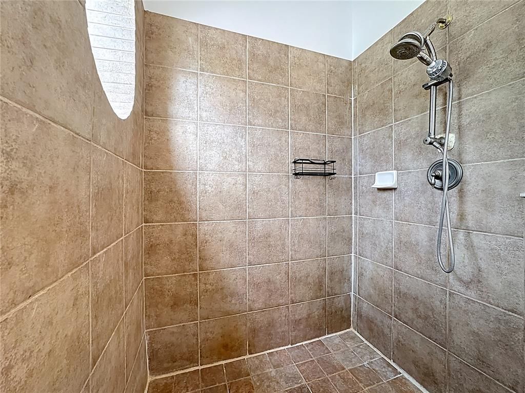 Image 34 of property listing at 4837 INDIAN DEER ROAD, Windermere, FL 34786
