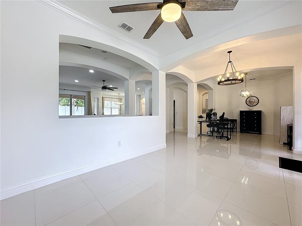 Image 6 of property listing at 4837 INDIAN DEER ROAD, Windermere, FL 34786