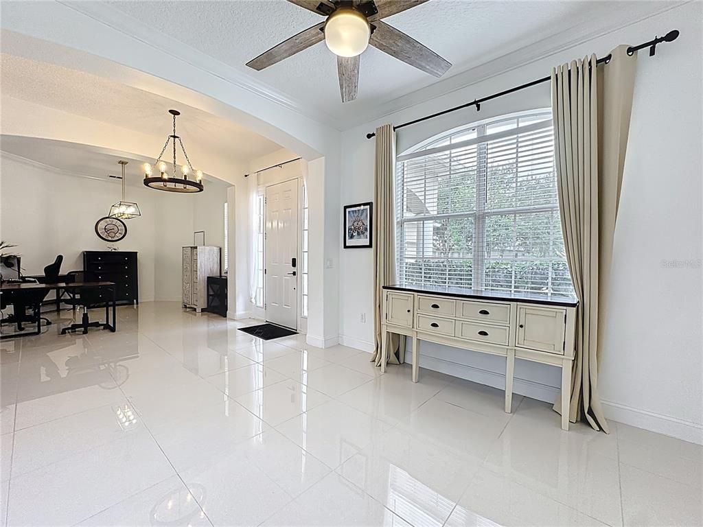 Image 7 of property listing at 4837 INDIAN DEER ROAD, Windermere, FL 34786