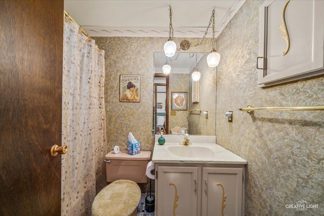 450 W Market Street, Somonauk, IL 60552