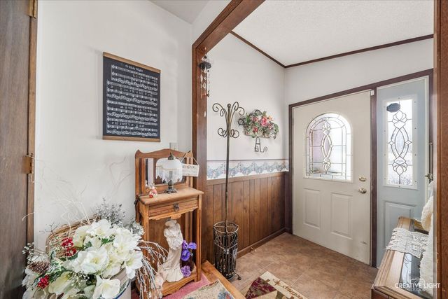 450 W Market Street, Somonauk, IL 60552