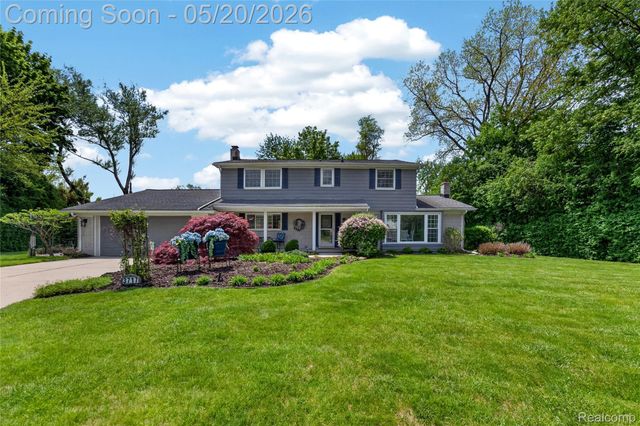3717 Tyrconnel Court, West Bloomfield Charter Township, MI 48323