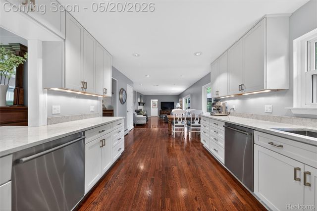 3717 Tyrconnel Court, West Bloomfield Charter Township, MI 48323