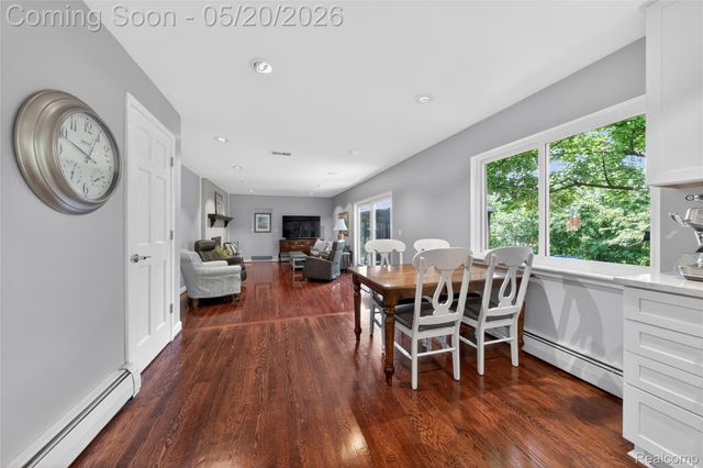 3717 Tyrconnel Court, West Bloomfield Charter Township, MI 48323