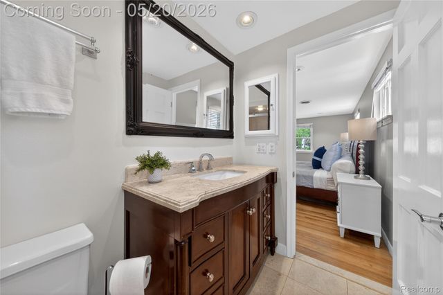 3717 Tyrconnel Court, West Bloomfield Charter Township, MI 48323