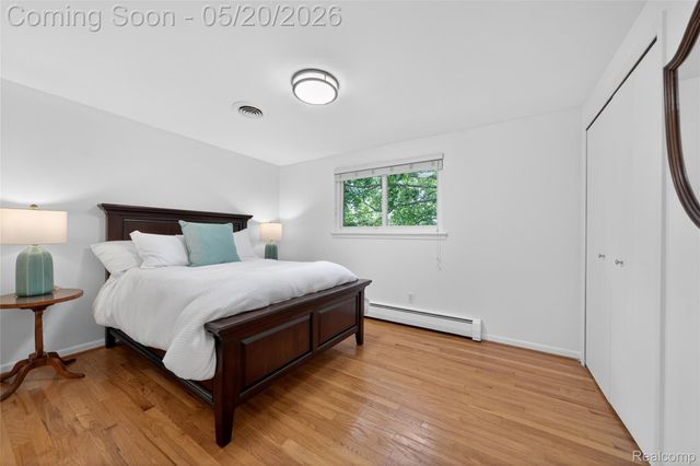 3717 Tyrconnel Court, West Bloomfield Charter Township, MI 48323