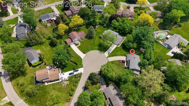 3717 Tyrconnel Court, West Bloomfield Charter Township, MI 48323