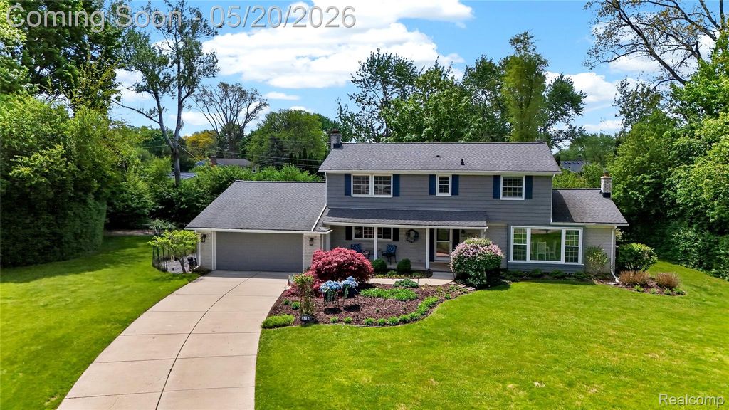 3717 Tyrconnel Court, West Bloomfield Charter Township, MI 48323