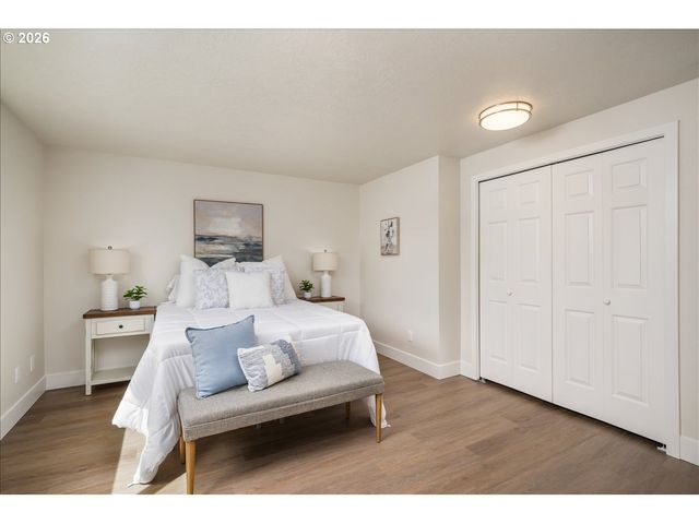 4146 Ne MEADOW Ln, Hillsboro, OR 97124