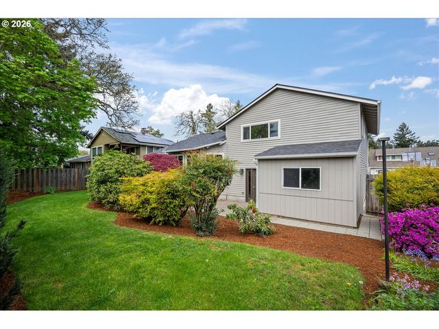 4146 Ne MEADOW Ln, Hillsboro, OR 97124