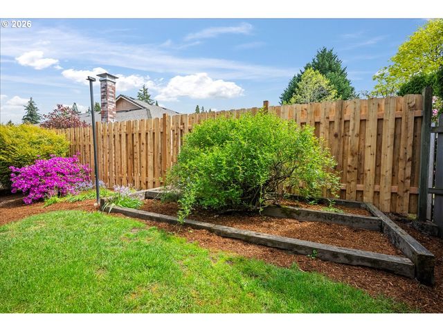 4146 Ne MEADOW Ln, Hillsboro, OR 97124