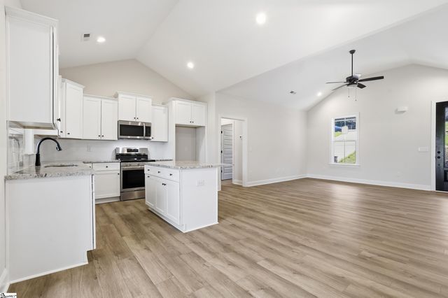 121 Tubbs Mountain Road, Travelers Rest, SC 29690