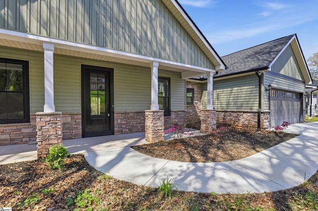 121 Tubbs Mountain Road, Travelers Rest, SC 29690