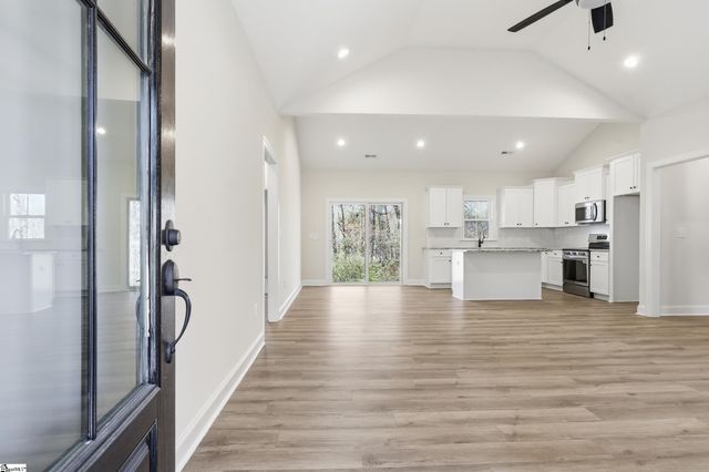 121 Tubbs Mountain Road, Travelers Rest, SC 29690