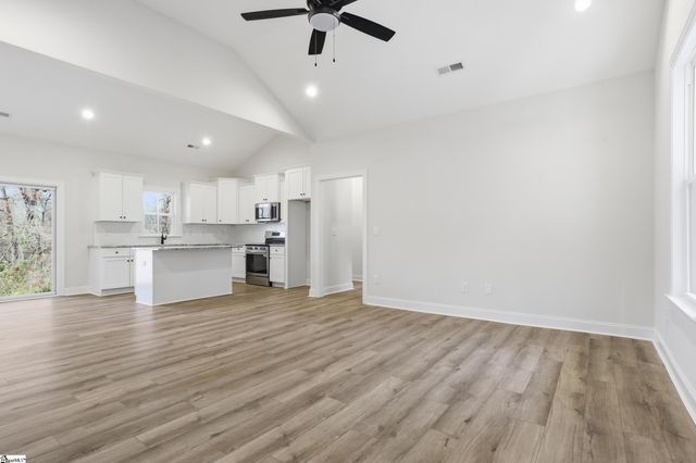 121 Tubbs Mountain Road, Travelers Rest, SC 29690