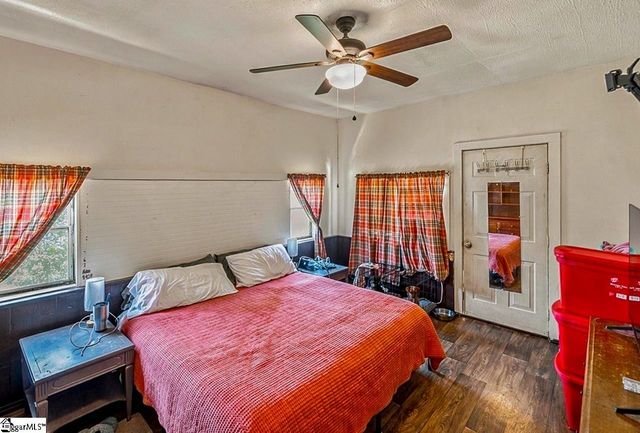 240 Canady Road, Wellford, SC 29385