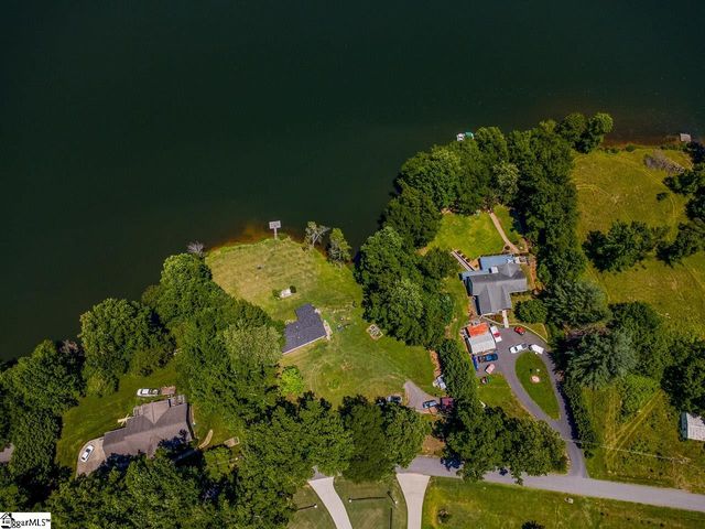 240 Canady Road, Wellford, SC 29385