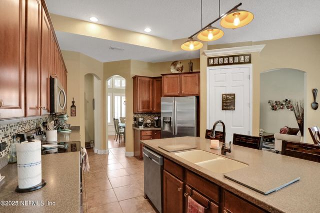 8000 HAMPTON PARK Boulevard E, Jacksonville, FL 32256