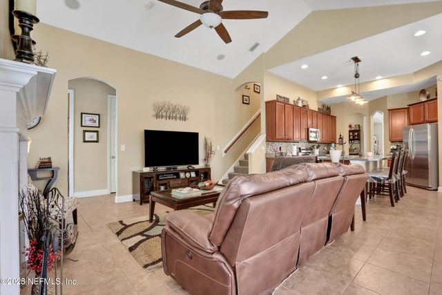 8000 HAMPTON PARK Boulevard E, Jacksonville, FL 32256