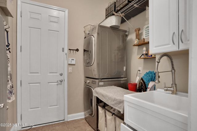 8000 HAMPTON PARK Boulevard E, Jacksonville, FL 32256