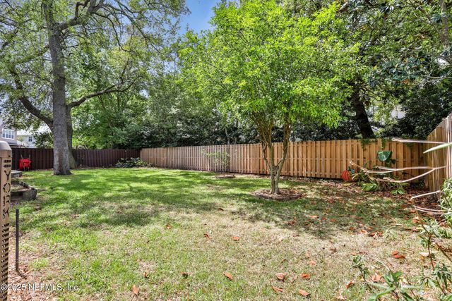 8000 HAMPTON PARK Boulevard E, Jacksonville, FL 32256