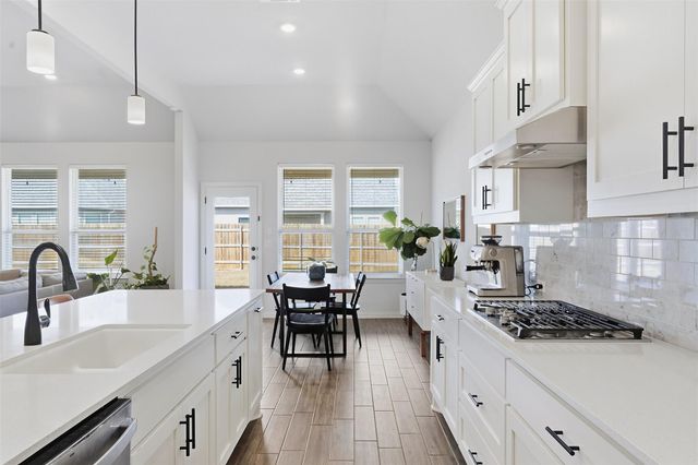 903 Simmental LOOP, Hutto, TX 78634