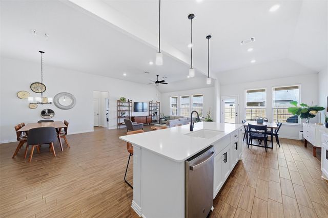 903 Simmental LOOP, Hutto, TX 78634