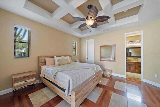 5624 AARON COURT, Sarasota, FL 34232