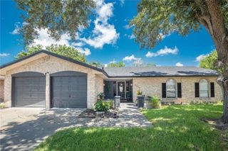 5306 Crestwick Dr, Corpus Christi, TX 78413