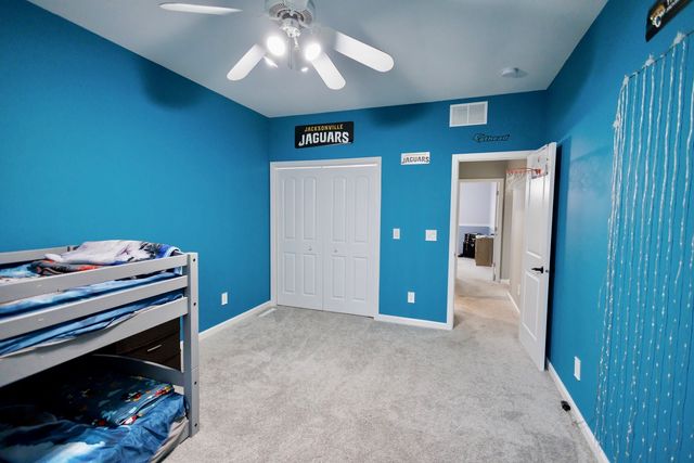 141 Old Farm Mid Court, Bradley, IL 60915